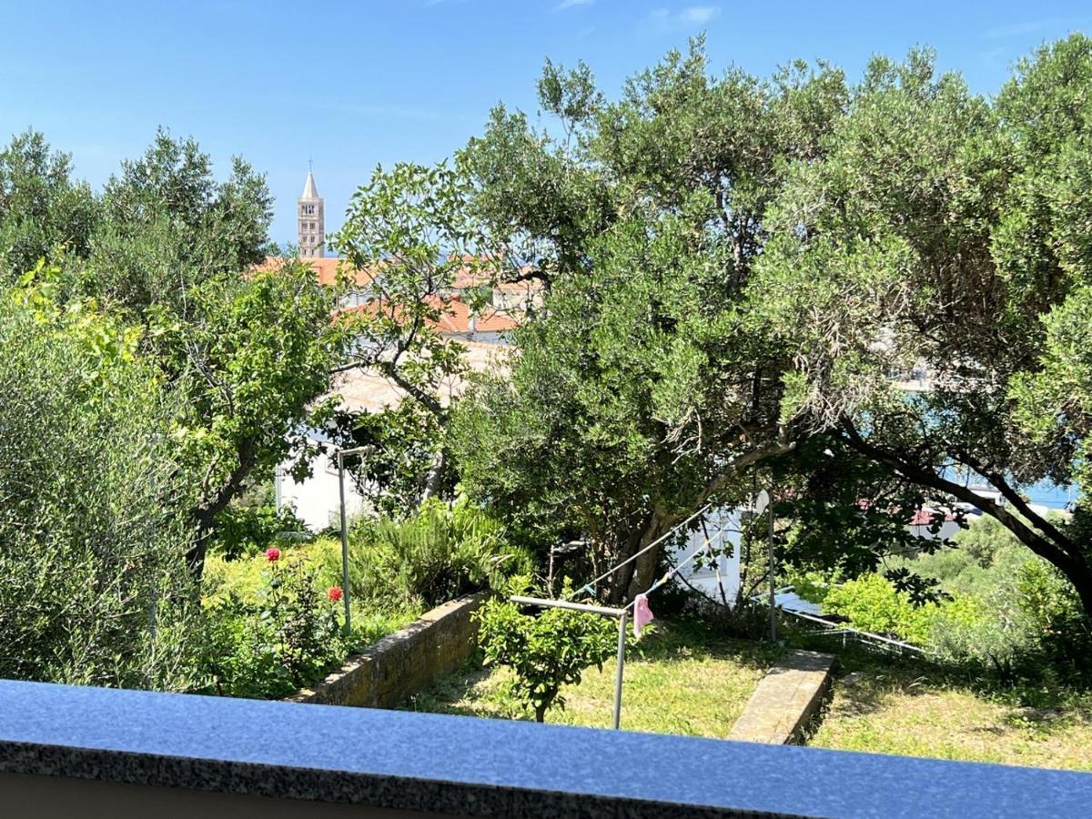 Banjol Miramar Apartments מראה חיצוני תמונה
