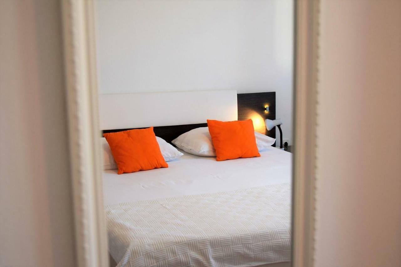 Banjol Miramar Apartments מראה חיצוני תמונה