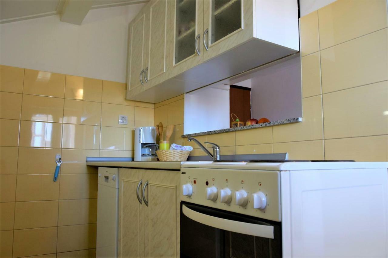 Banjol Miramar Apartments מראה חיצוני תמונה